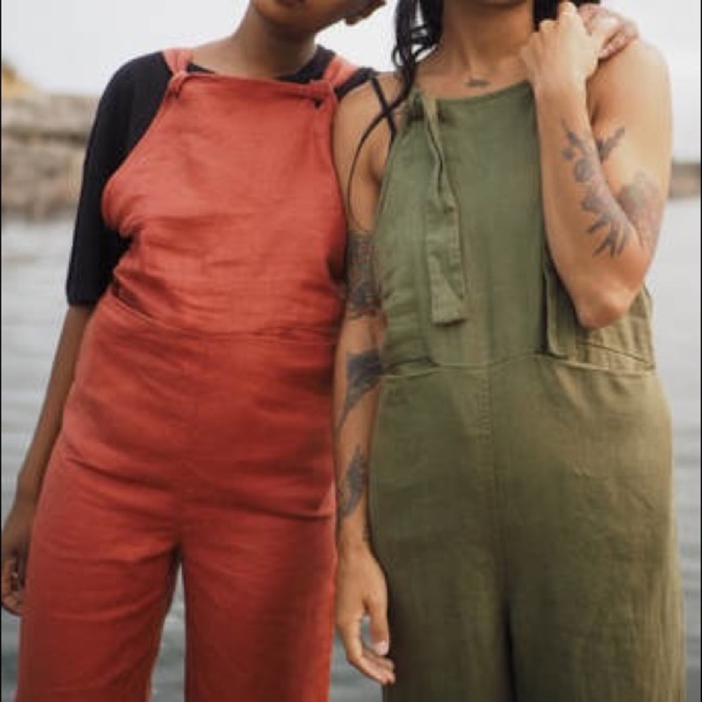 ISO BEATON LINEN OVERALLS IN OLIVE OR OCHRE